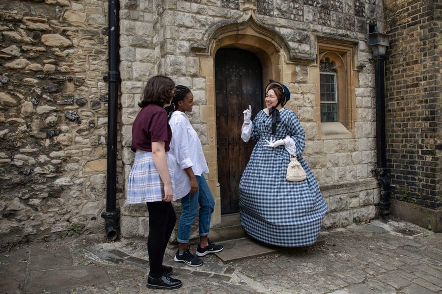 Rochester: Bespoke After Hours Tour with a Costumed Guide - Castle Gardens to Rochester Castle: Watching the Landscape of Power at Twilight
