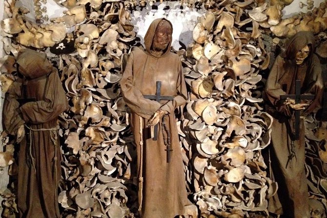 Rome Catacombs Night Tour with Santa Maria Maggiore After Hours - The small-group deal: max 6 (and why that’s actually useful)