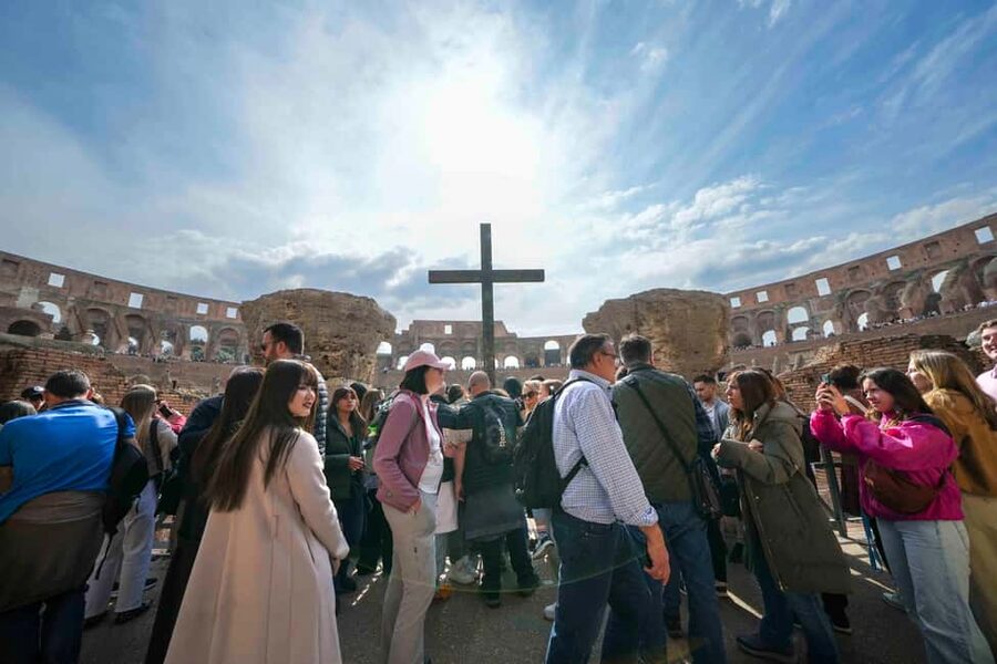 Rome: Colosseum Arena, Roman Forum & Palatine Hill VIP Tour - Roman Forum: Where politics, daily life, and power collide