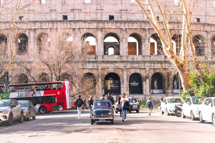 Rome: Colosseum Arena, Roman Forum & Palatine Hill VIP Tour - Palatine Hill: Panoramas plus the Rome origin story