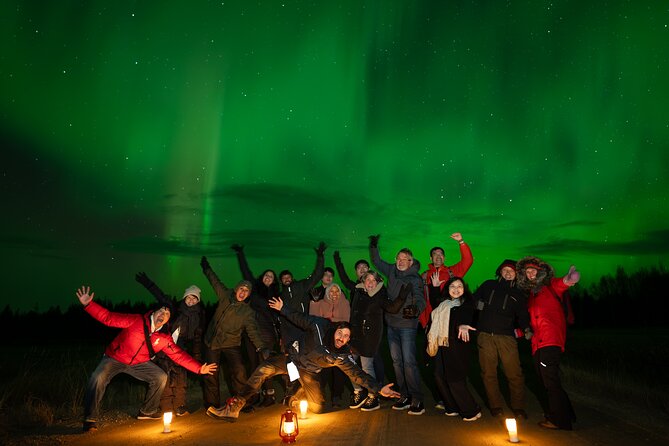 Rovaniemi: Northern Lights Small Group Money-Back Guarantee - In the Van: Warmth, WiFi, and why you’ll drive so far