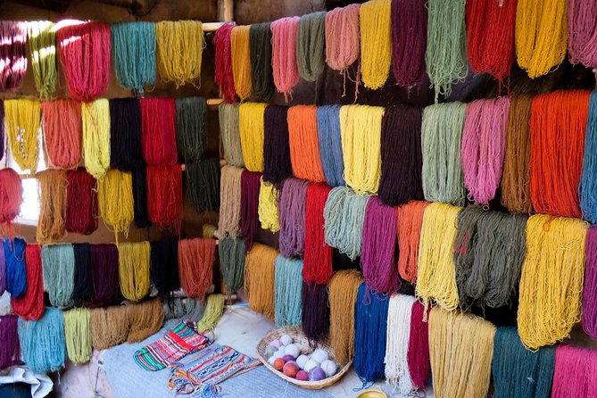 Sacred Valley and Machu Picchu Tour in 2 days with Peru Vip - Day 1: Pisac terraces, the market, Urubamba buffet, then Ollantaytambo