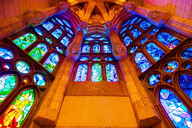 Sagrada Familia VIP Tour Skip the Line with Small Group - Meeting Point: Where to Go First (So You Don’t Start Behind)