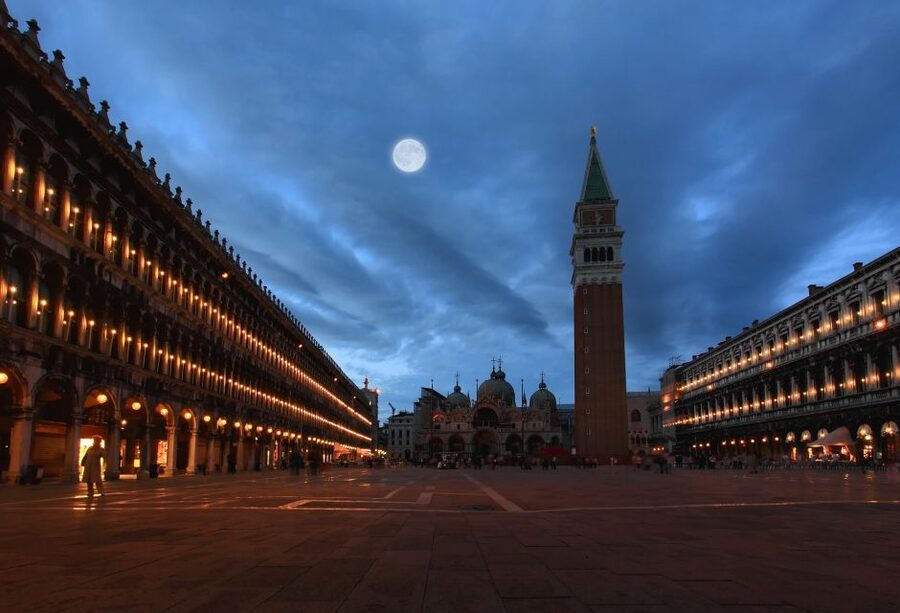 Saint Mark's Basilica: After Hours Private Tour - Dress Code, Bags, and No Photos: The Rules That Affect Your Enjoyment