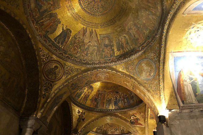 Saint Mark's VIP Night Tour: Exclusive Access Small Group Tour - Inside St. Mark’s: golden mosaics light show and Pala d’Oro close-up