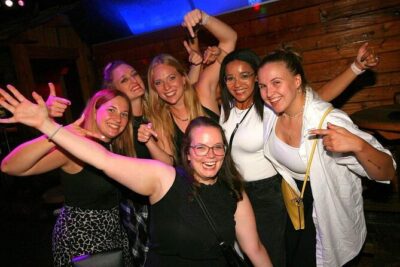 Salzburg Pubcrawl with free Shots & VIP Club Entry - What you actually get: bars, shots, and VIP club value