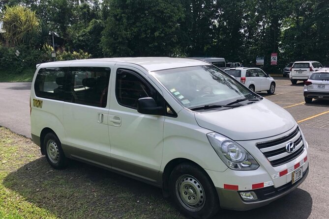 San Jose Airport to La Fortuna Private VIP Transfer - The Route 1 drive includes a smart halfway break