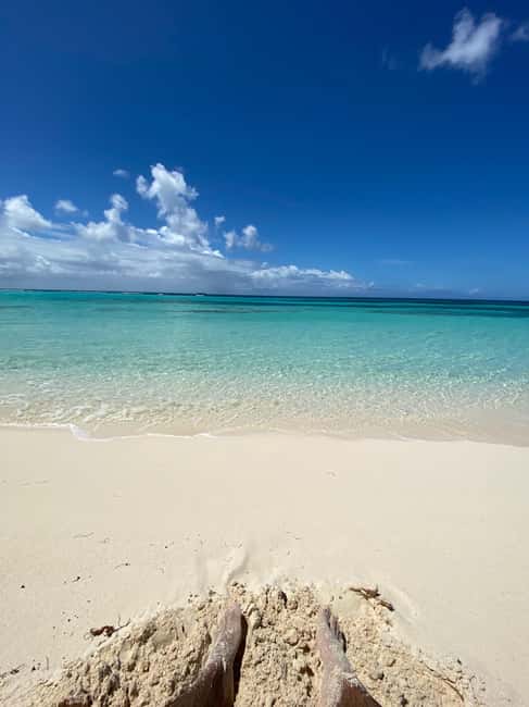 Saona Island VIP: 4 Beaches , Mano Juan & Canto de la Playa - Saona Island VIP time: the private beach and the lunch window
