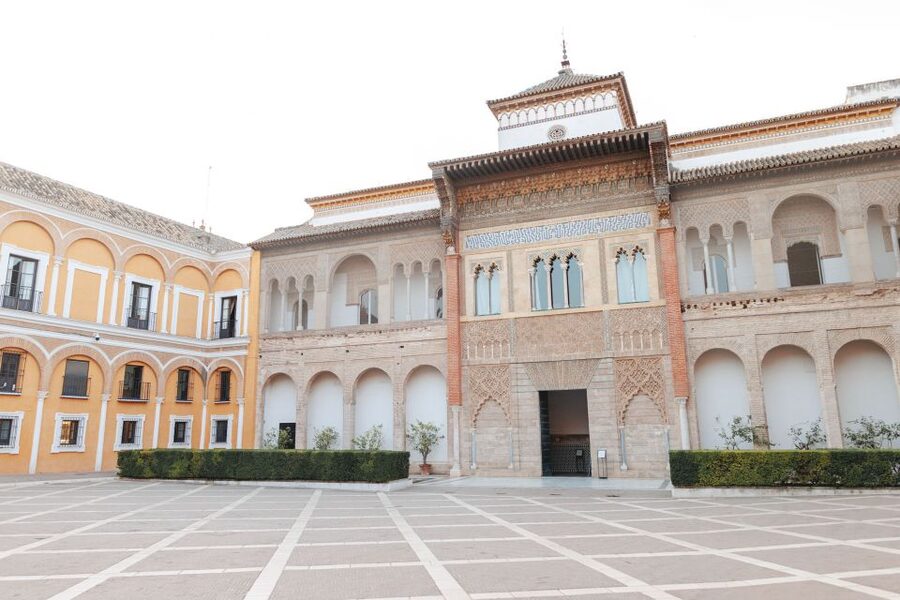Seville: VIP Exclusive Early Access Tour of The Alcazar - Who this Alcázar early access tour is best for