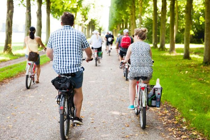 Small Group VIP Versailles Bike Tour from Paris with King's Apartments Access - Key Things That Make This Versailles Bike Tour Worth Your Time