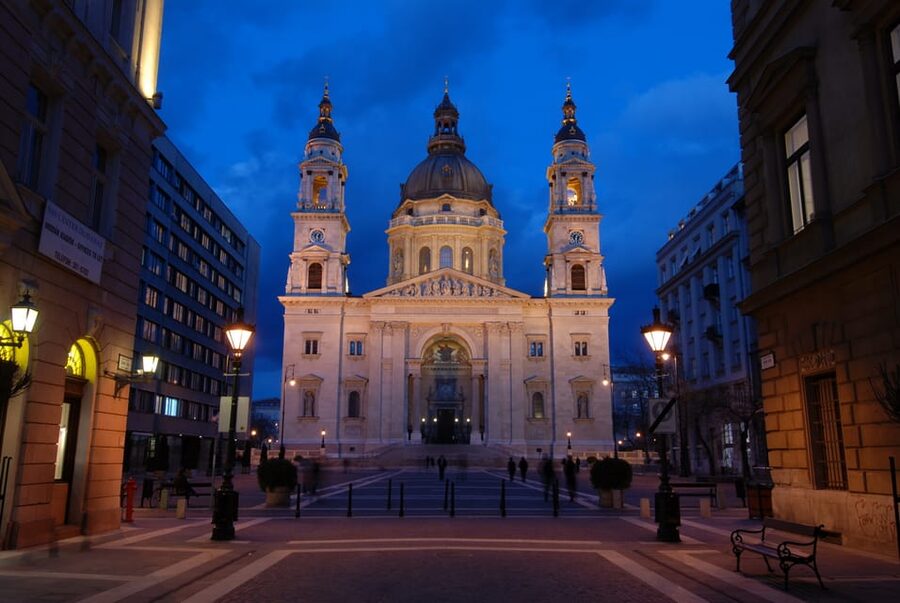 St. Stephen's Basilica: VIP Concert & After Hours Dome Visit - Concert timing and what your 2.5–4 hours actually includes
