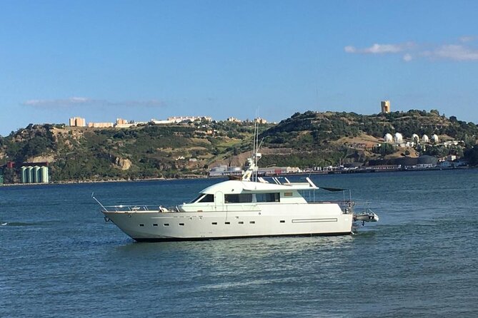 Sunset Cruise Lisbon | VIP Yacht Lisbon Party - Getting to Doca de Alcântara without stress