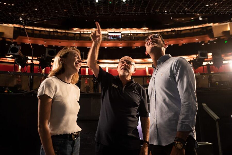Sydney: Sydney Opera House VIP Backstage Tour and Breakfast - Best Day to Go and Who This Tour Suits