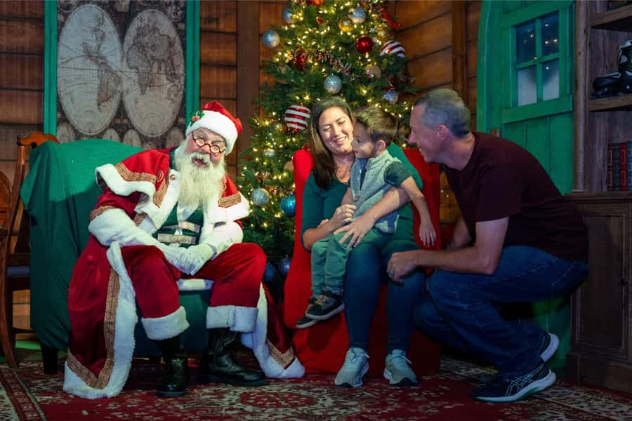 Tampa: ZooTampa at Lowry Park Ticket with After Hours Option - Roaring Springs: thrilling in a family-friendly package