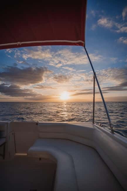 Tenerife: VIP Private Luxury 2 Hour Sunset Boat Charter - A private sunset on Roca Mar: exactly what 2 hours buys you