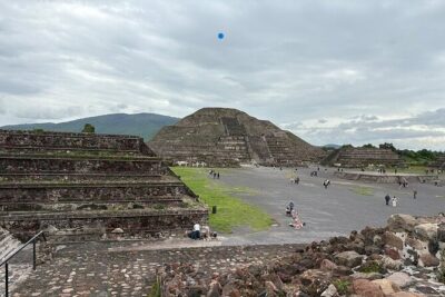 Teotihuacan Pyramids VIP Tour without Commercial Stops - Entering Teotihuacan: The Avenue of the Dead as Your Main “Wow”