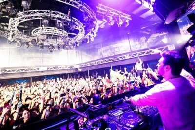 Tokyo VIP private nightlife tour with a local insider - How the evening flows: your first stop, then your choices