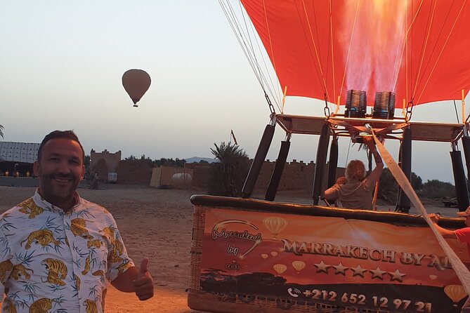 Top vip one hour private flight royal breakfast on board - Berber-tent royal breakfast: more than a perk