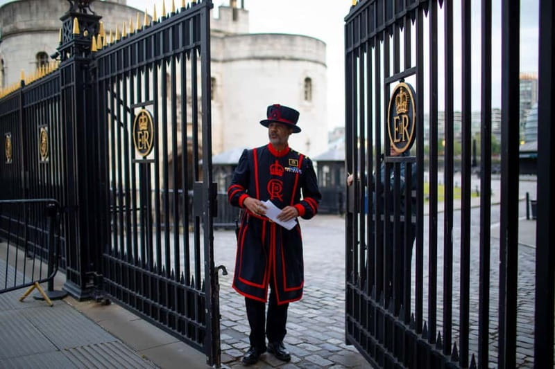 Tower of London After Hours with Beefeater & Keys Ceremony - Grounds tour focus: White Tower, armory vibes, and prison logic