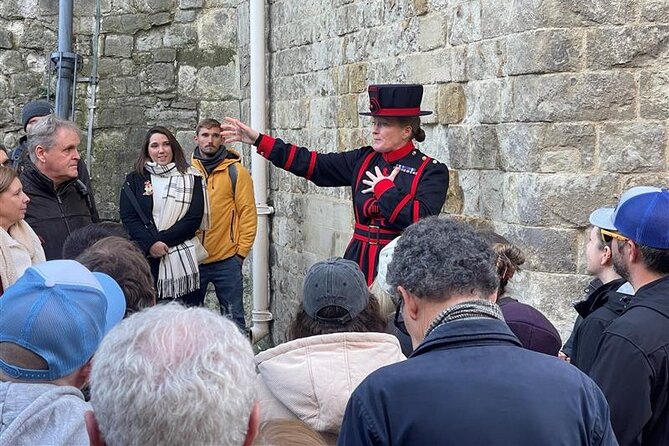 Tower of London: VIP After Hours Access & Ceremony of the Keys - Byward Tower and Traitors’ Gate: Gateways That Set the Mood