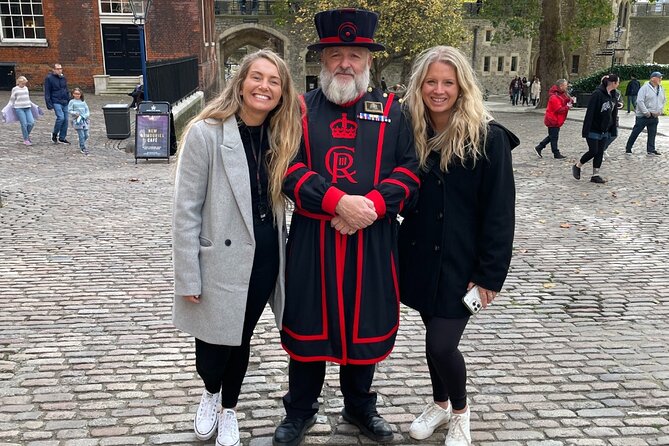 Tower of London: VIP After Hours Access & Ceremony of the Keys - Your Beefeater Guide and the Small-Group Advantage (Max 50)