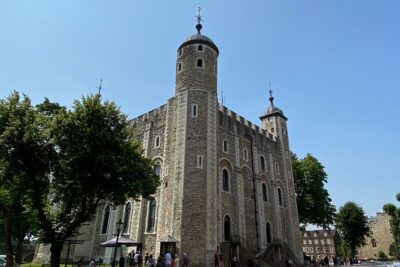 Tower of London & Westminster Abbey VIP Tour with expert guide - Tower of London: armor, punishment, and the Crown Jewels moment