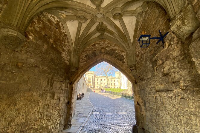 Tower of London & Westminster Abbey VIP Tour with expert guide - Who should book this tour, and who should skip it