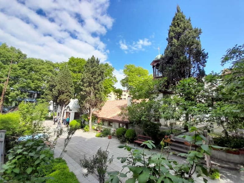 Varna: Guided VIP Tour - Magic Spring Complex break: fresh air and a reset