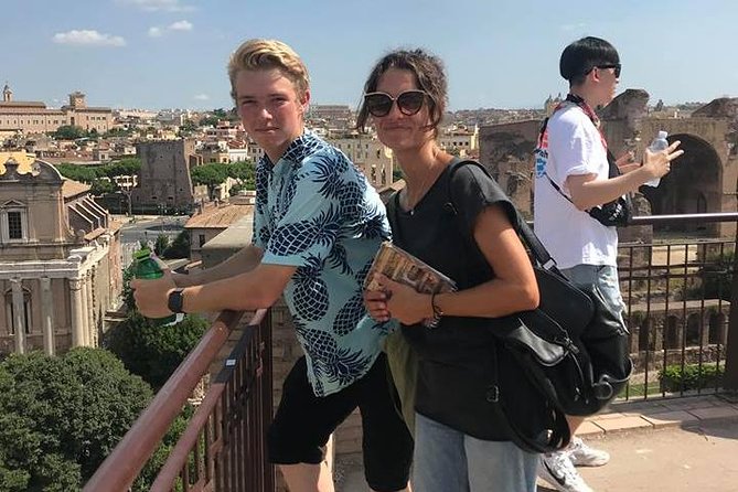 Vatican Family Tour (vip entrance) Story Telling guides - VIP entrance that actually helps at the Vatican Museums