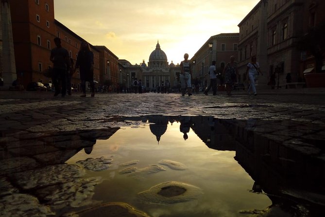 Vatican Family Tour (vip entrance) Story Telling guides - Sistine Chapel in the right dose: 20 minutes that stays focused