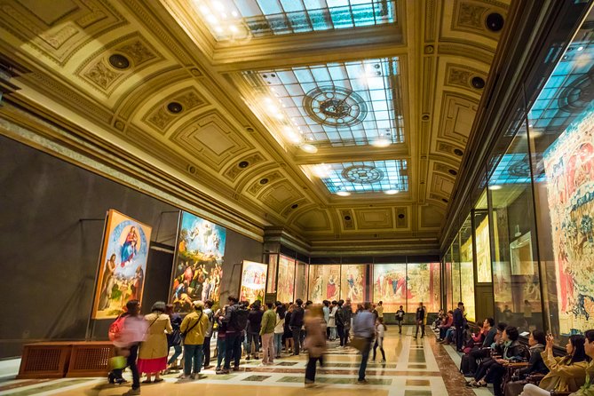 Vatican VIP Early Entrance 8:00 AM - Sistine Chapel timing: guided setup, then your own pace