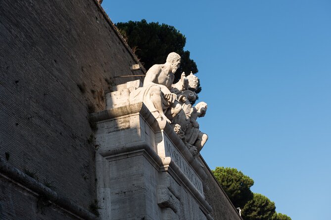 Vatican VIP:Exclusive Private Tour with Sistine Chapel & Basilica - Private guide value: the difference between a tour and a plan