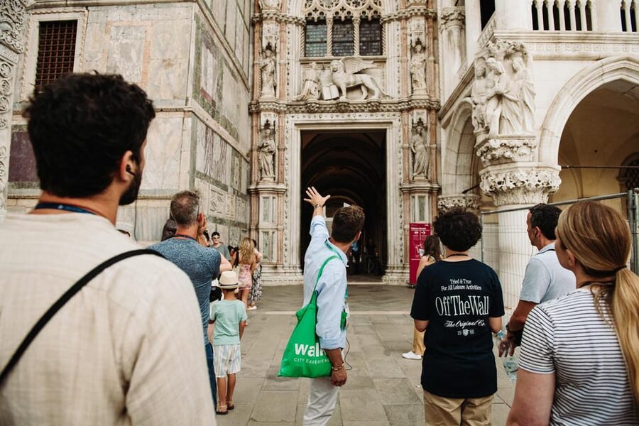 Venice: After-Hours St. Mark’s & Doge's Palace VIP Tour - Pala d’Oro and the Crypt: Gemstones and Bones