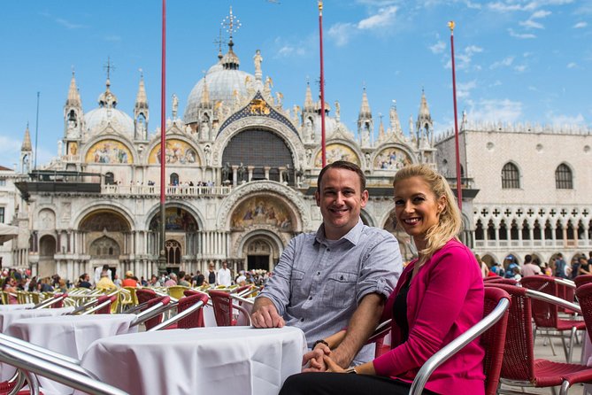 Venice VIP Photo Session in Venice - Photo locations in selected areas: romantic scenes, but without the long tour feeling