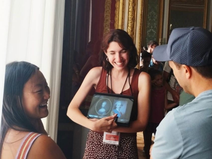 Versailles Palace: Private & VIP Guided Tour - Trianon and Marie Antoinette’s Hamlet: Access Included, Guidance Limited