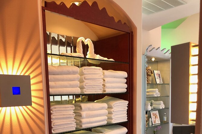 VIP 60 Minute Body Massage w/ Hot Stones - What This VIP 60-Minute Hot-Stone Massage Really Is