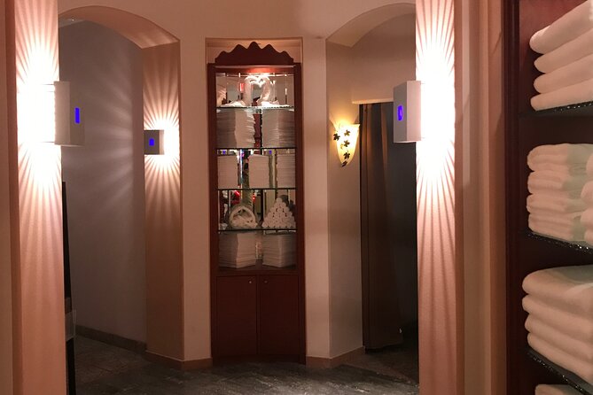 VIP 60 Minute Body Massage w/ Hot Stones - Choosing a Male or Female Therapist at Check-In