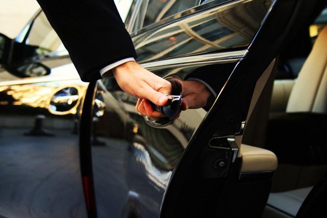 VIP Airport to Hotel Transfer with Orientation Tour - What you’re really buying: a calm arrival plus a Rome orientation