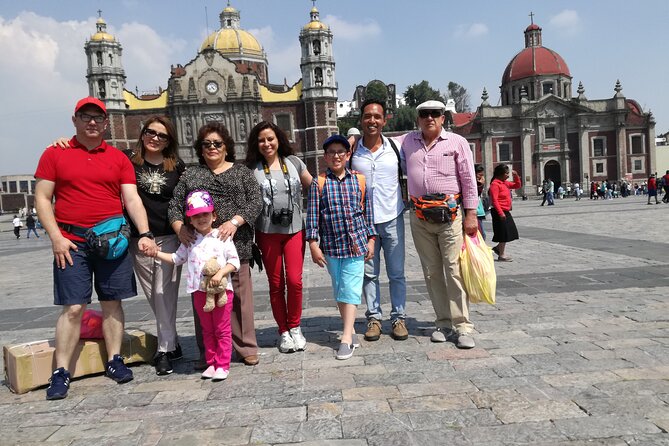 VIP City Tour In Mexico City Driver and Guide Included. - Catedral Metropolitana: Catholic power in the middle of everything