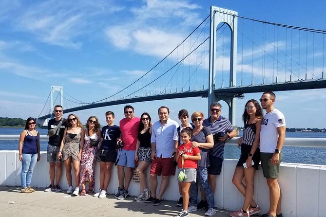 VIP contrasts (We visited Harlem, Bronx, Queens, Brooklyn and Manhattan) - VIP Contrasts: What You Really Get for $77