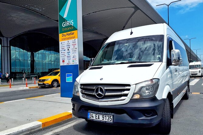VIP Daily Transfer from the Istanbul Airport to Istanbul City - Timing, mobile tickets, and the exact-within-30-minutes promise