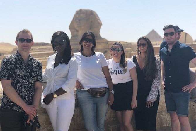 Vip Day Tour to Giza Pyramids, Sphinx, Gem Museum, and Lunch - Great Pyramid of Cheops at Khufu: a quick photo moment, interior costs extra