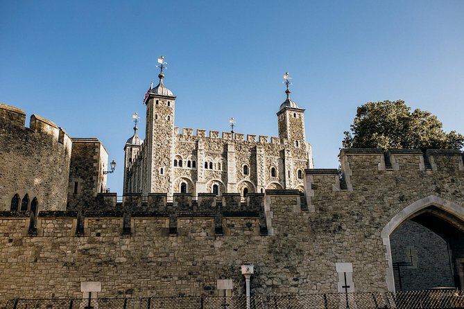 VIP Early Access Opening Ceremony Tower of London & River Cruise - VIP Morning Start: Opening Ceremony at the Tower of London