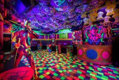 VIP Entrance Ticket to Our Secret Alley in Madrid - What You’ll Get Included (Shots, Drinks, Empanadas, and the Food Reality Check)