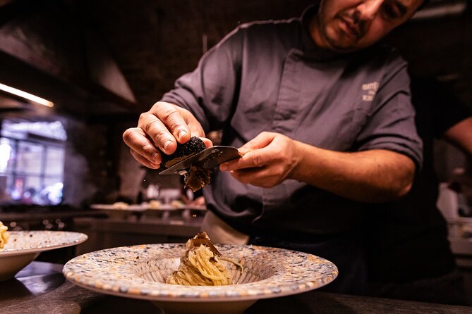 VIP Florence Dinner Tour: Truffle, Florentine Steak & Fine Wines - Key Stops That Make This Tour Worth Your Evening