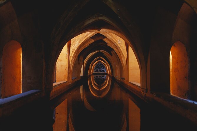 VIP Guided Seville Alcazar Pre-Opening, Cathedral & Old Town - Stop 2: Santa Cruz (old Jewish Quarter) without the getting-lost tax