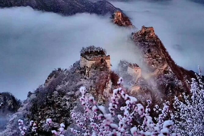 VIP Hiking Adventure Tour for Jiankou Great Wall - The Jiankou Climb: Zigzags, a Ladder, and Climbing That Uses Your Hands