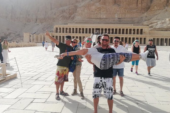 VIP Luxor Day Tour from Hurghada, Small group the top operator - Nile crossing + lunch on the East Bank: a smart midday reset