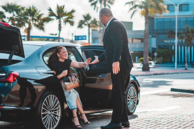VIP Luxury Sedan Airport Transfer - Why This Aruba Transfer Feels Low-Stress From the Start