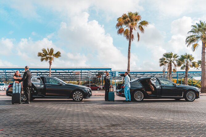 VIP Luxury Sedan Airport Transfer - Round-Trip vs One-Way: Choose Based on Your Airport Stress Level